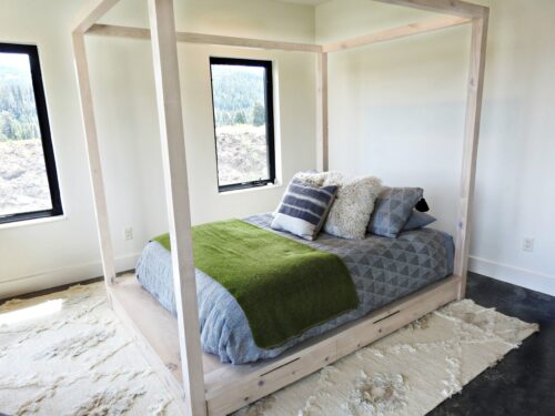 modern-alder-canopy-bed-2