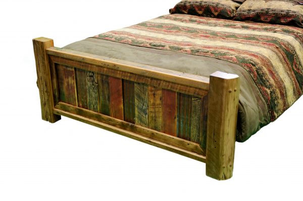 reclaimed-wood-post-bed-3