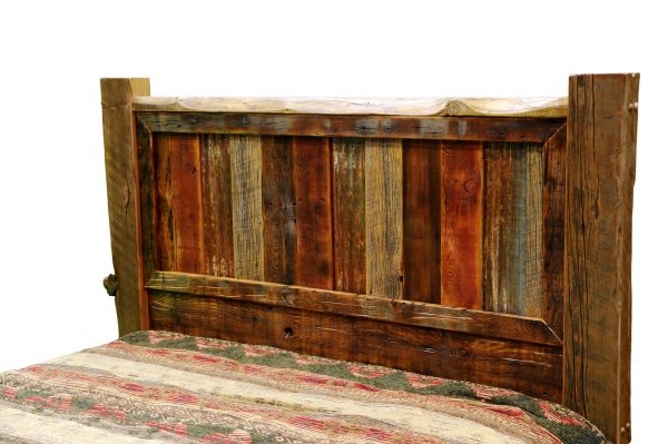 reclaimed-wood-post-bed-4