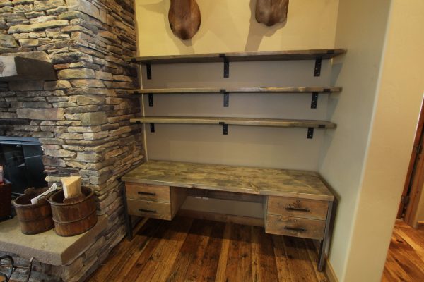 desk-mtl-legs-w_shelves-rs-1