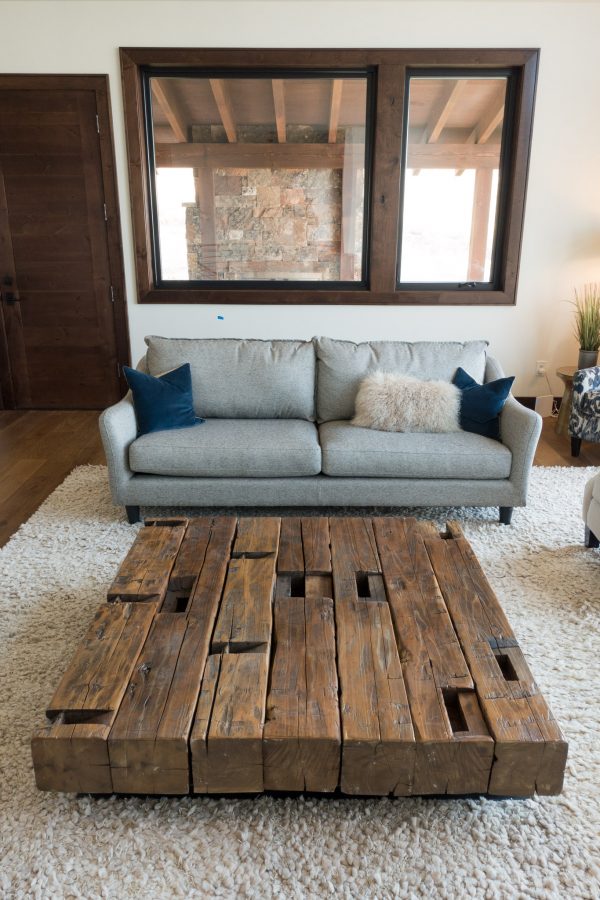 large-reclaimed-wood-cocktail-table-1